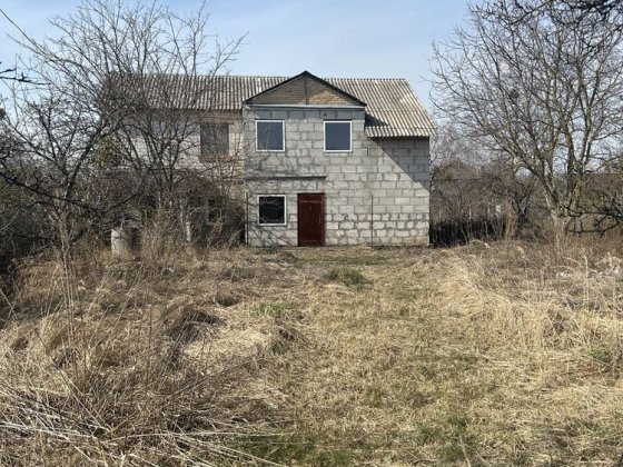 Продам будинок по житомирській трассі, на 22 сотках Любимовка