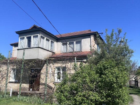 Продається великий будинок в с.Дмитрівка Милая