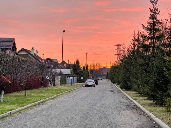 Будинок в закритому містечку. КМ Петрушки - фото 1