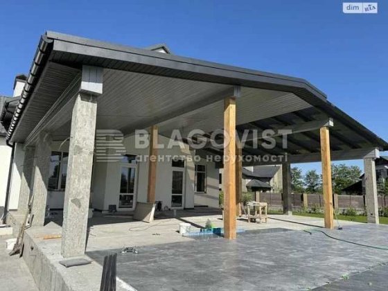 Козин - Дом 500 м кв   30 соток  выход на Козинку Плюты