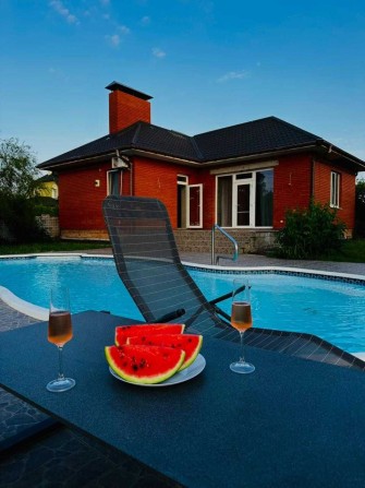 Торг! Продам два будинки на одній ділянці в с. Погреби - фото 1