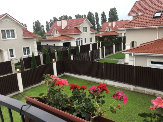 Котеджний Комплекс " Зарічний Гай" Счастливое