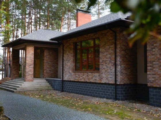 Продажа дома - Таценки - выход на р. Стугна - заповедная зона, сосны Таценки