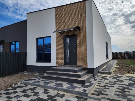 Вітаю! Забудовник! Без комісії! Продам якісний будинок-дуплекс. Чайки