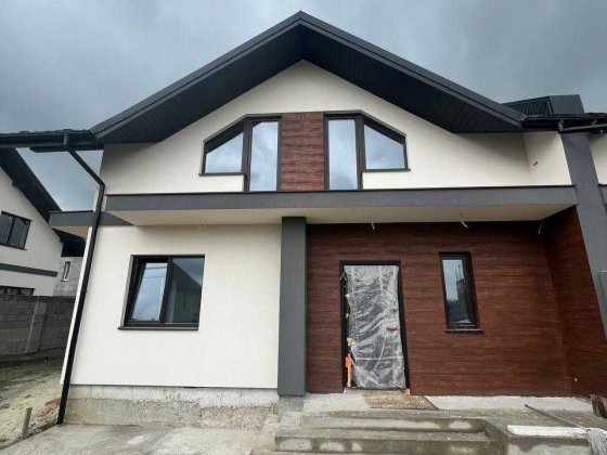 Продаж котеджу без ремонту у Винниках Винники