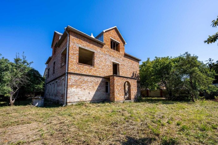 Продаж будинок у м. Винники/гараж,сад,всі комунікації/ Львів - фото 1