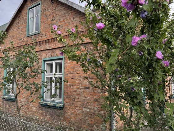 Житловий будинок з ділянкою у м. Сокаль Сокаль