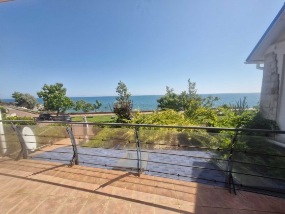 Совиньон VIP дом Первая линия от моря Лиманка