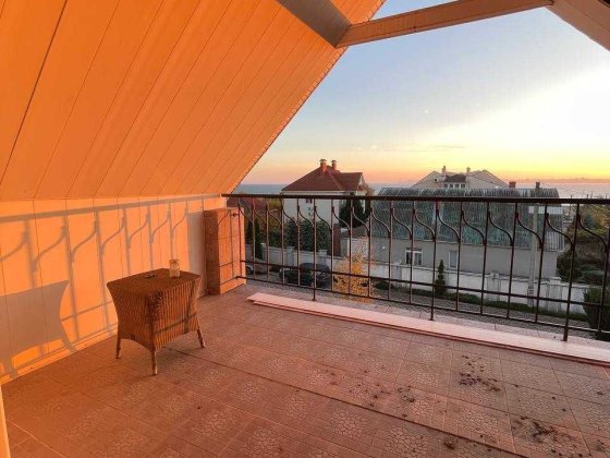 Унікальний будинок біля Рів'єри з видом на море! Лески