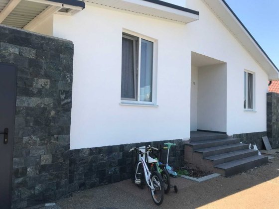 Замечательный одноэтажный дом в Совиньоне Лиманка