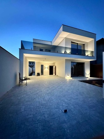 Новый дом в Совиньоне, под отделку внутри - фото 1