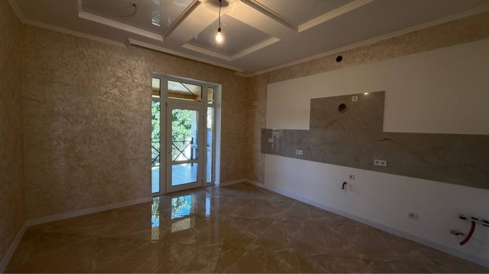 Дом с ремонтом Червоный хутор - фото 1