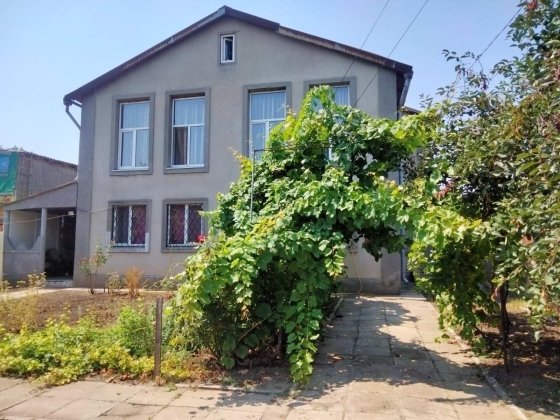 Продам большой дом в центре Усатово!