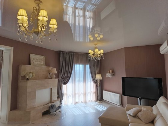 КРАСИВЕЙШИЙ авторский дом на МОРЕ в 3 эт. с красивой мебелью и камином Бурлача Балка