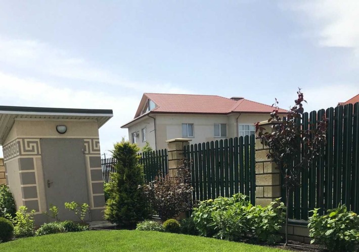 Продам 2 поверховий просторий будинок в Совіньйоні | 140 метрів | - фото 1