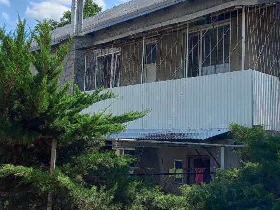 Продам дом на два входа с участком, центр село Усатово/10км от  Одессы Усатово