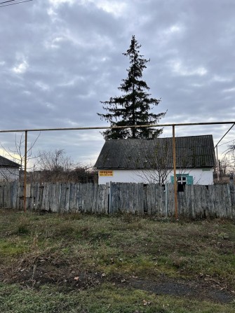 Продається будиночок з великим подвірʼям! - фото 1