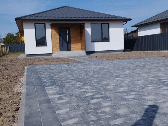 Будинок за молокозаводом Вараш