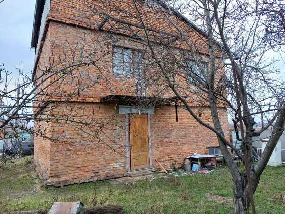 Продаю 2-поверховий будинок Первомайск