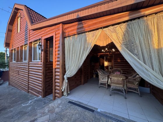 Продам дом 150м2 возле озера !с.Бобровка 4км до города Бобровка