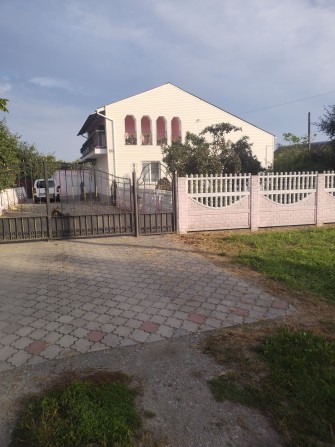 Будинок у Полонному - фото 1