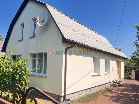 Продається будинок в центрі с. Червона Слобода(Є-відновлення) Красная Слобода