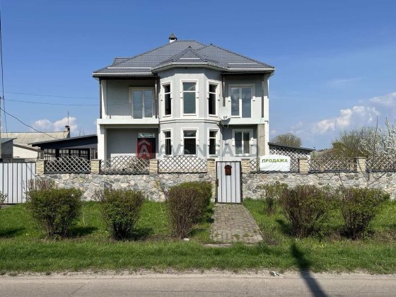 Продається новий будинок у м. Чигирин. Чигирин