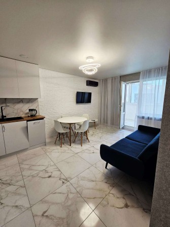 Продаж 2-к квартири вул. Ревуцького 54 - фото 1
