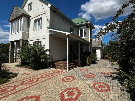 Продаж просторого, сучасного будинку в с.Дубіївка, неподалік м.Черкаси Дубіївка