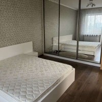 Продаж 3-к квартири вул. Олени Пчілки 4 Київ