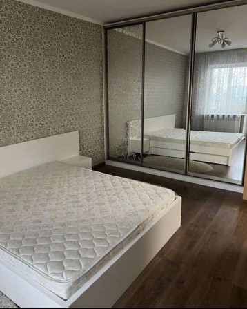 Продаж 3-к квартири вул. Олени Пчілки 4 - фото 1