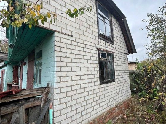 Продам будинок у місті Остер з ділянкою Остер