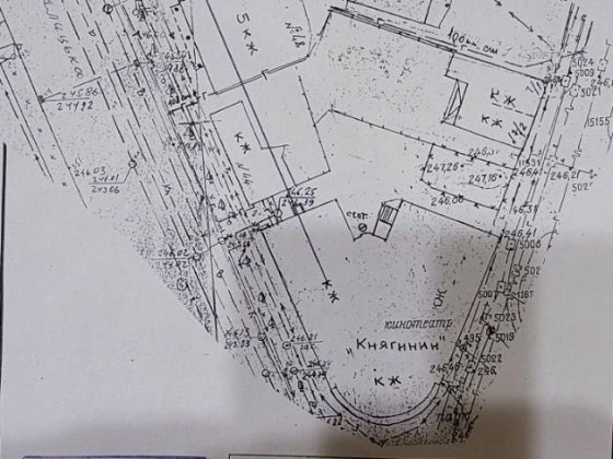 старий нежитловий будинок в центральній частині міста Івано-Франківськ