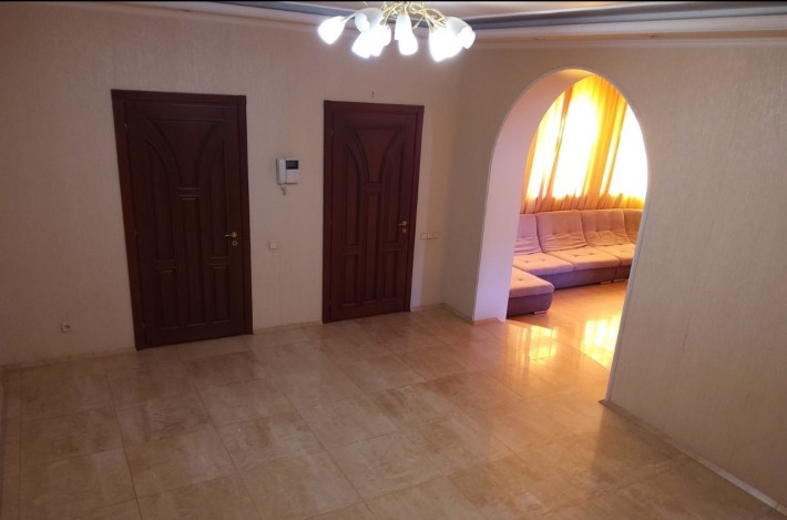 Терміновий продаж будинку 380м2 - фото 1