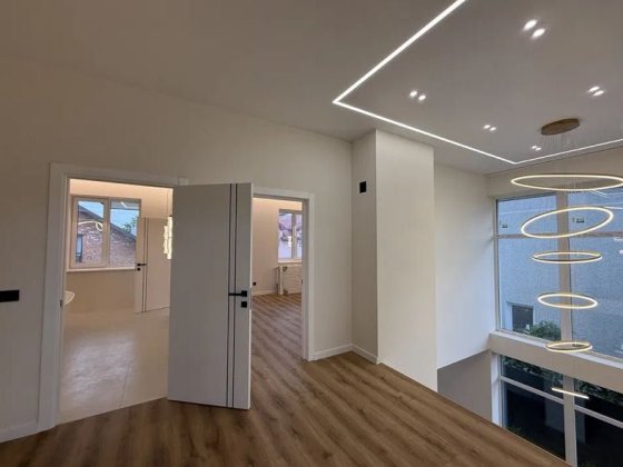 Будинок з дизайнерським ремонтом Івано-Франківськ