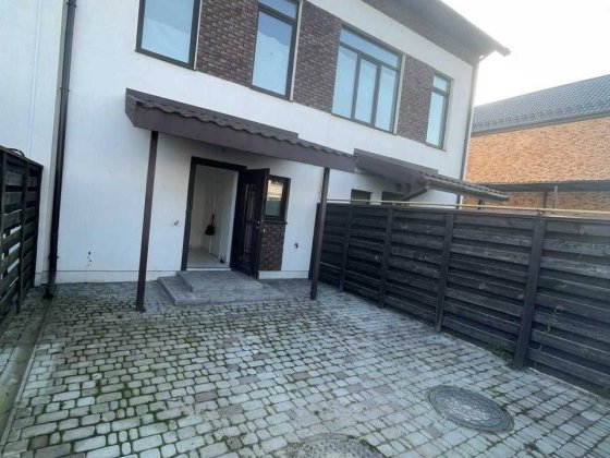 Таунхаус Ірпінь з частковим ремонтом, 119 кв м за 89500$ Ірпінь