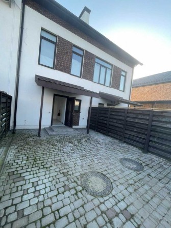 Таунхаус Ірпінь з частковим ремонтом, 119 кв м за 89500$ - фото 1