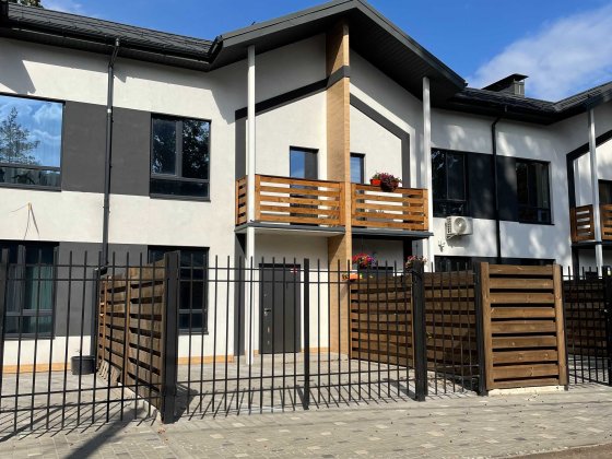 Таунхаус з чорновим ремонтом МІНІМАЛЬНЕ оформлення! Газове опалення! Ірпінь