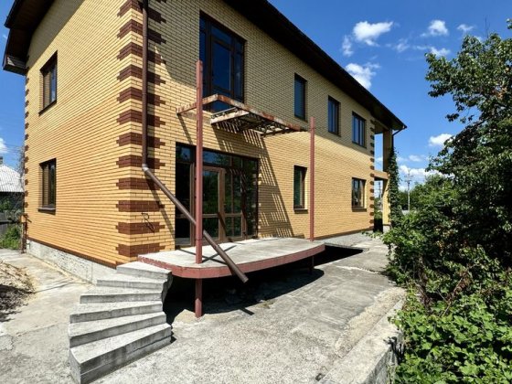 Будинок на Петрівці