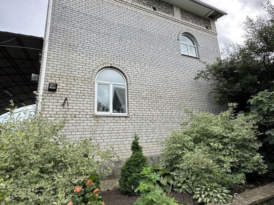 Приватний 2х поверховий будинок у місті р-н Петрівка Кременчуг