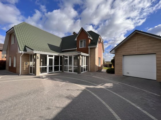 Продаж будинку, Водоканал, 182м2, баня, басейн, гараж, спортзал Кременчук