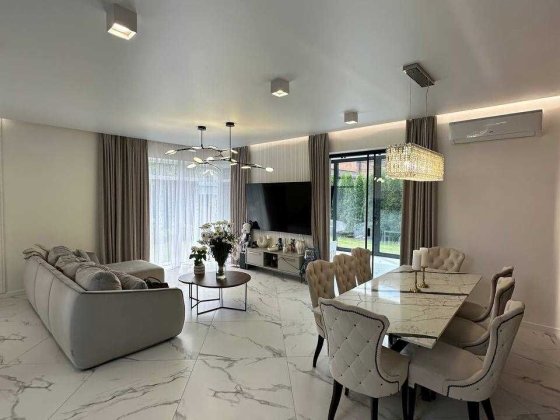 Продаж стильного будинка з дизайн ремонтом під Києвом, закрите КМ ! Ірпінь