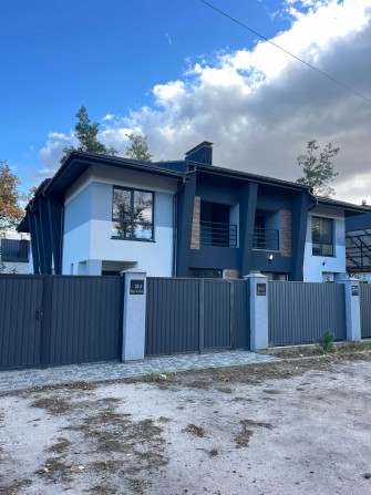 Продаж 2 поверхового таунхауса з ділянкою , 90 кв. м, 3 кімнати - фото 1