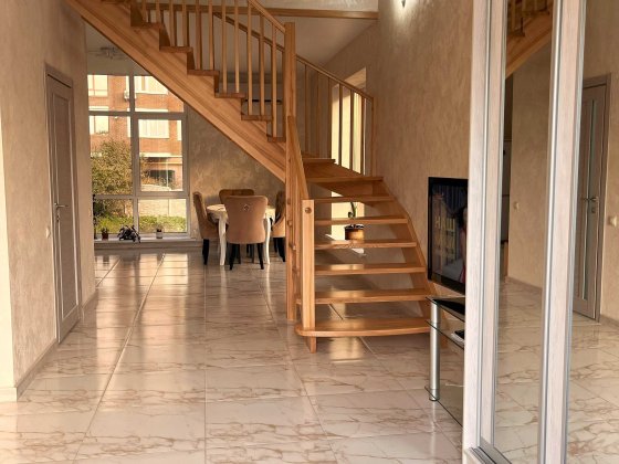 Новий чарівний будинок з гаражем, Луцьк в районі Володимирської Луцьк