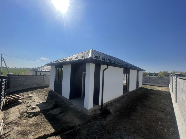 Стильний Будинок в районі Житинського Кільця - фото 1