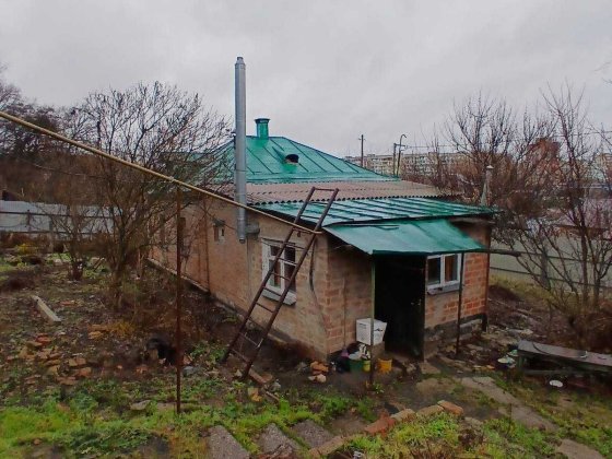 Продам два будинка на З/д 17 соток Район Левада ву. Південна 89 Полтава