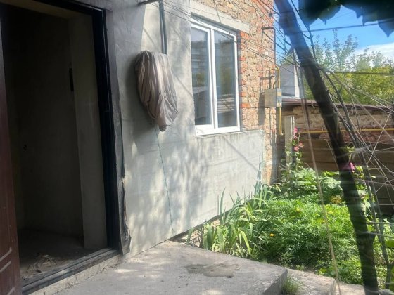 Продам цегляний невеликий будинок, місто Рівне