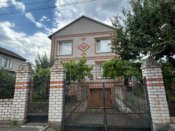 Продаж гарного будинку в Довгинцівському районі Кривий Ріг