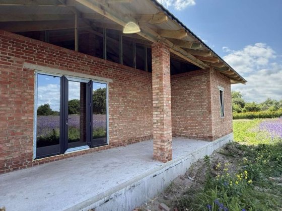 Продам  незавершене будівництво Рівне