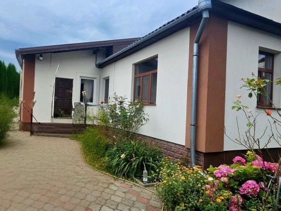 Продаж.Частина будинку на Грабнику Ровно